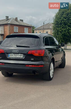 Внедорожник / Кроссовер Audi Q7 2007 в 