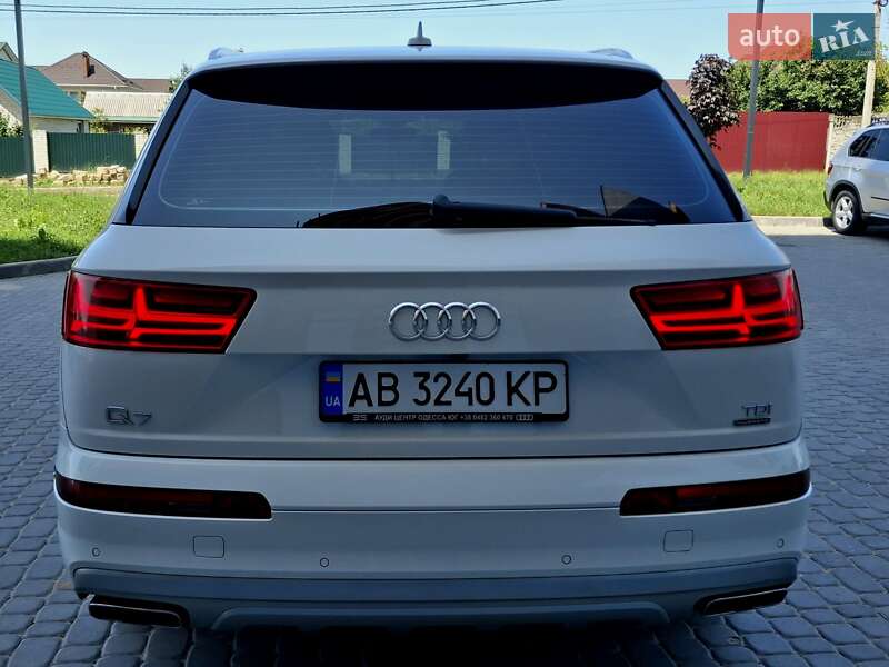 Позашляховик / Кросовер Audi Q7 2016 в Вінниці
