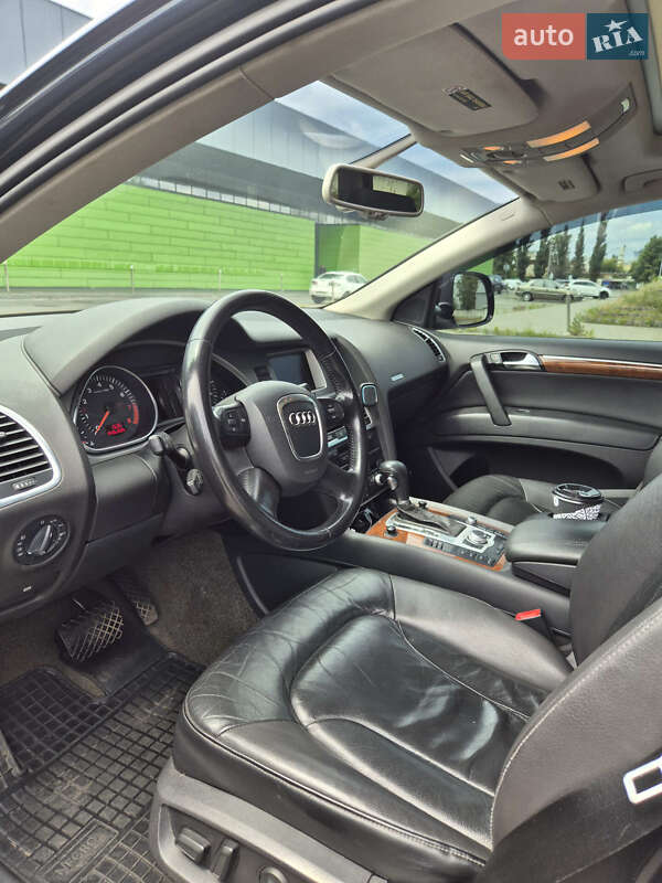 Внедорожник / Кроссовер Audi Q7 2007 в Киеве