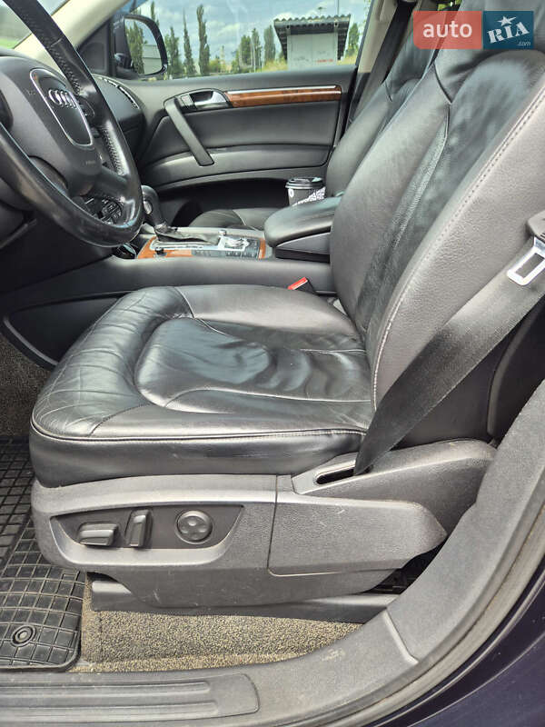 Внедорожник / Кроссовер Audi Q7 2007 в Киеве