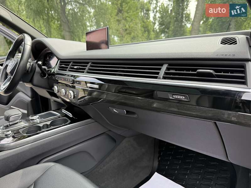 Внедорожник / Кроссовер Audi Q7 2016 в Киеве фото 112 Внедорожник / Кроссовер Audi Q7 2016 в Киеве