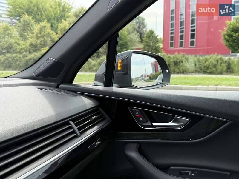 Внедорожник / Кроссовер Audi Q7 2016 в Киеве фото 132 Внедорожник / Кроссовер Audi Q7 2016 в Киеве