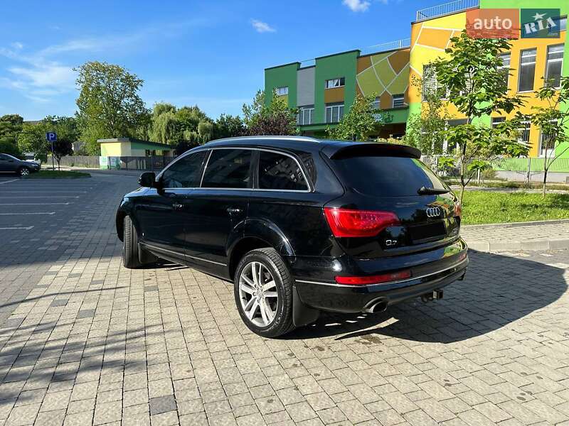 Позашляховик / Кросовер Audi Q7 2014 в Львові