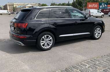Позашляховик / Кросовер Audi Q7 2017 в 