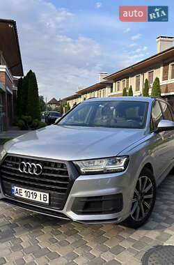 Позашляховик / Кросовер Audi Q7 2016 в Дніпрі