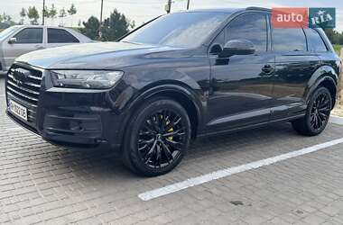 Внедорожник / Кроссовер Audi Q7 2019 в 