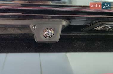 Позашляховик / Кросовер Audi Q7 2020 в 