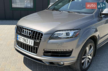 Внедорожник / Кроссовер Audi Q7 2012 в 