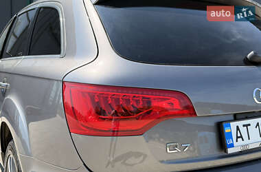 Внедорожник / Кроссовер Audi Q7 2012 в 