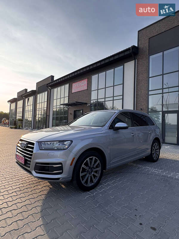 Позашляховик / Кросовер Audi Q7 2017 в Тернополі
