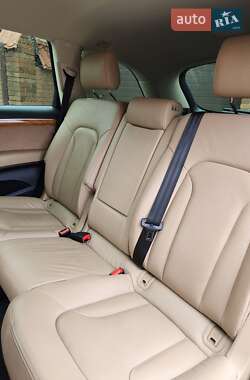 Внедорожник / Кроссовер Audi Q7 2014 в 