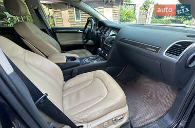 Позашляховик / Кросовер Audi Q7 2010 в 