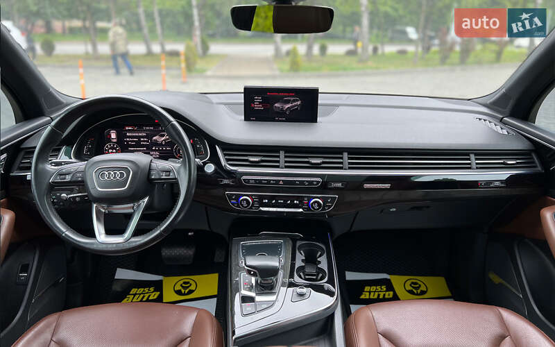 Позашляховик / Кросовер Audi Q7 2018 в Львові