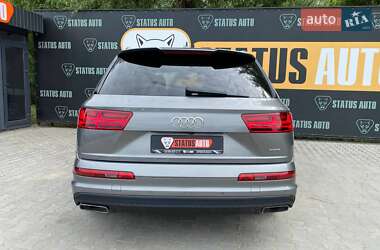 Внедорожник / Кроссовер Audi Q7 2016 в 