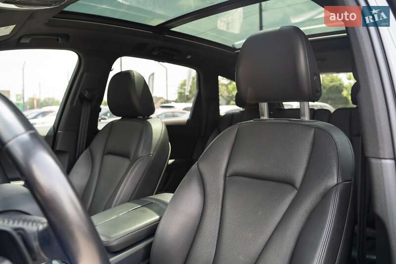 Внедорожник / Кроссовер Audi Q7 2017 в Черновцах
