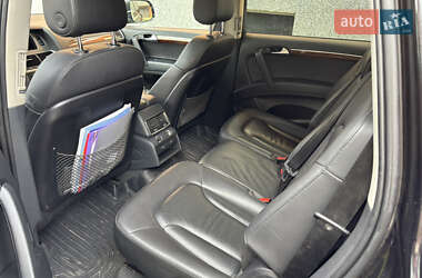 Внедорожник / Кроссовер Audi Q7 2014 в 