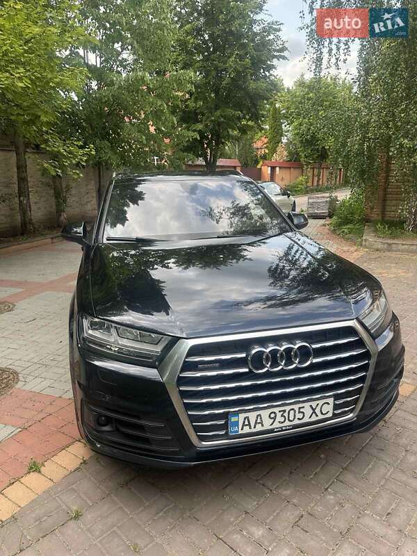 Audi Q7 2016