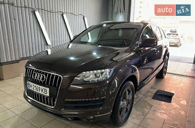 Внедорожник / Кроссовер Audi Q7 2014 в 
