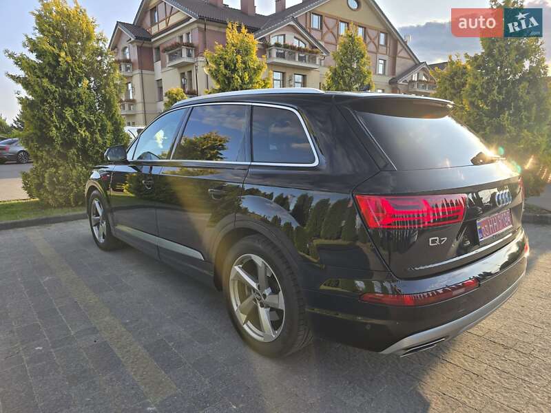 Внедорожник / Кроссовер Audi Q7 2018 в Львове
