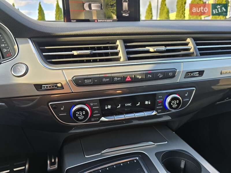 Внедорожник / Кроссовер Audi Q7 2018 в Львове