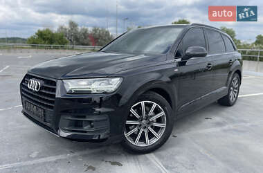 Внедорожник / Кроссовер Audi Q7 2019 в 