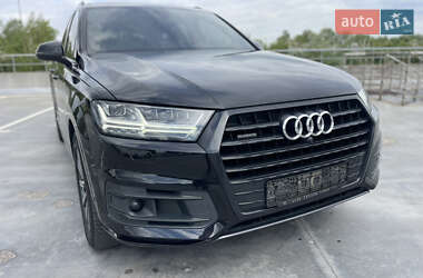 Внедорожник / Кроссовер Audi Q7 2019 в 