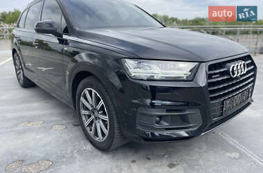 Внедорожник / Кроссовер Audi Q7 2019 в 