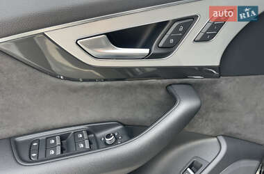 Внедорожник / Кроссовер Audi Q7 2019 в 