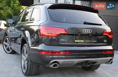 Внедорожник / Кроссовер Audi Q7 2014 в 