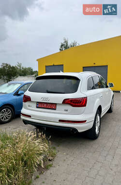 Внедорожник / Кроссовер Audi Q7 2010 в 