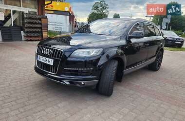 Позашляховик / Кросовер Audi Q7 2011 в 