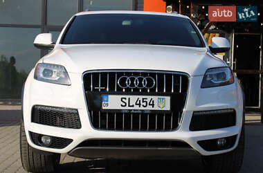 Позашляховик / Кросовер Audi Q7 2011 в 