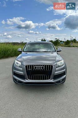 Внедорожник / Кроссовер Audi Q7 2012 в 