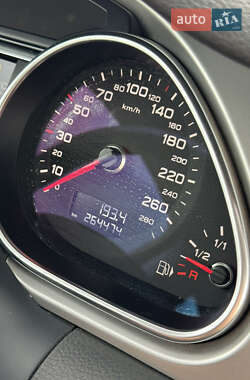Внедорожник / Кроссовер Audi Q7 2012 в 