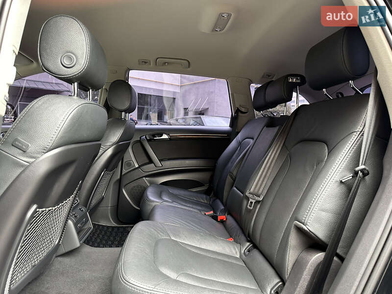 Внедорожник / Кроссовер Audi Q7 2014 в Киеве
