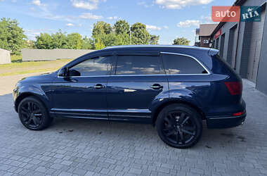 Внедорожник / Кроссовер Audi Q7 2012 в 