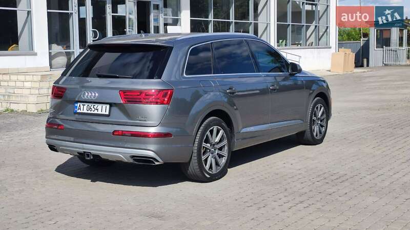 Внедорожник / Кроссовер Audi Q7 2016 в Ивано-Франковске