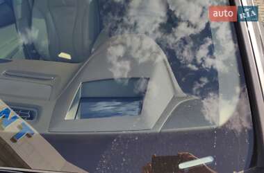 Позашляховик / Кросовер Audi Q7 2016 в 