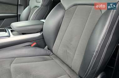 Внедорожник / Кроссовер Audi Q7 2021 в 