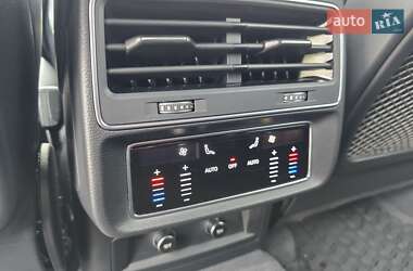 Внедорожник / Кроссовер Audi Q7 2021 в 