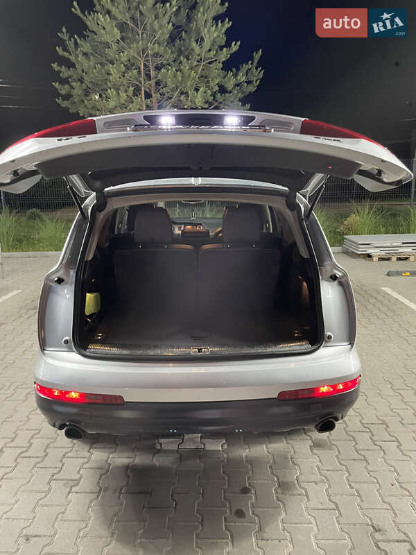Внедорожник / Кроссовер Audi Q7 2014 в Ровно
