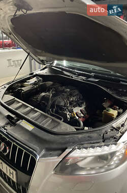 Позашляховик / Кросовер Audi Q7 2014 в 