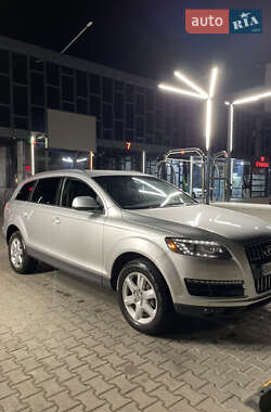 Позашляховик / Кросовер Audi Q7 2014 в 