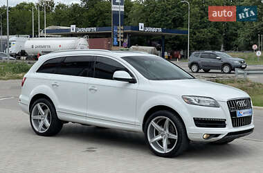 Позашляховик / Кросовер Audi Q7 2013 в 