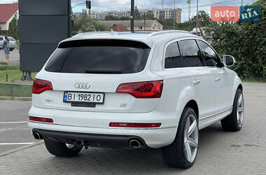 Позашляховик / Кросовер Audi Q7 2013 в 