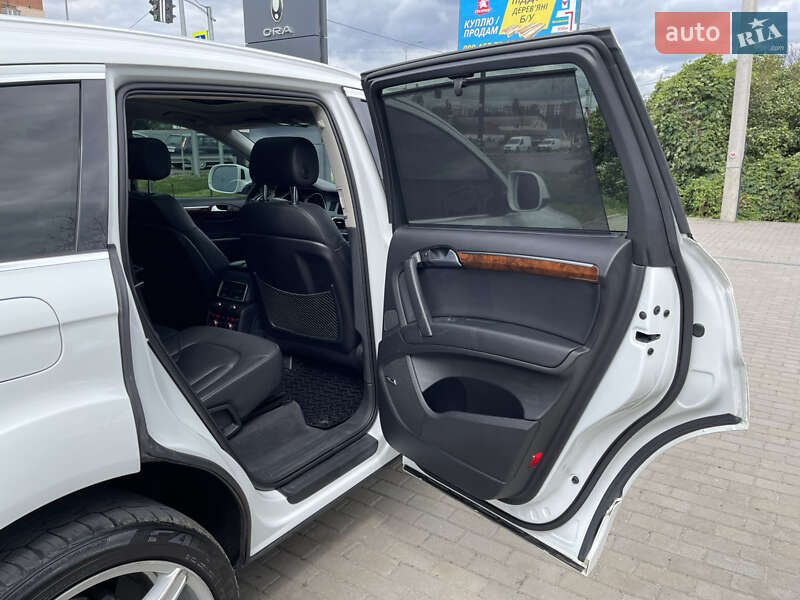 Внедорожник / Кроссовер Audi Q7 2013 в Полтаве