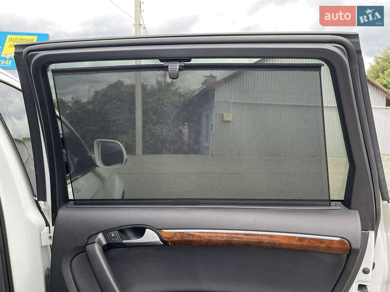 Внедорожник / Кроссовер Audi Q7 2013 в Полтаве