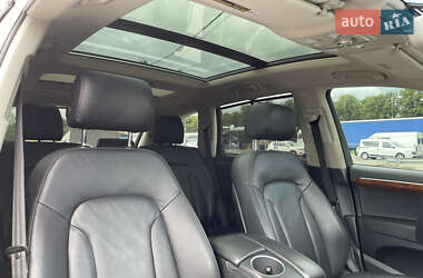 Позашляховик / Кросовер Audi Q7 2013 в 
