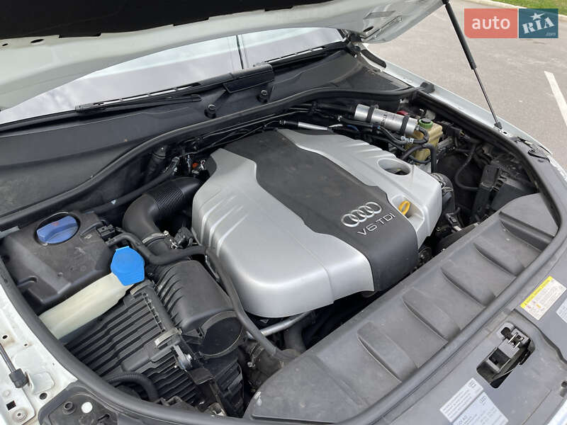 Внедорожник / Кроссовер Audi Q7 2013 в Полтаве