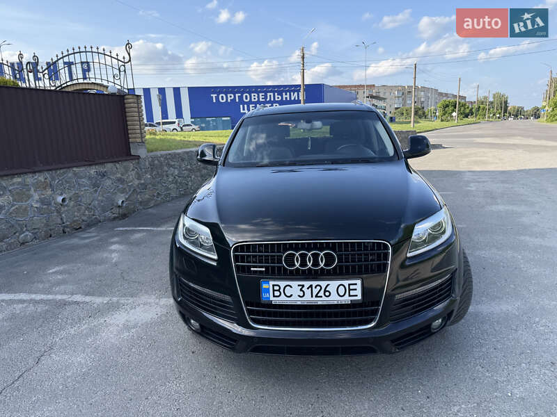 Внедорожник / Кроссовер Audi Q7 2008 в 